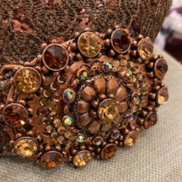 Brown n pink encrusted - Picture 2 of 3